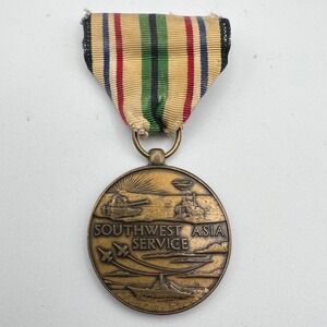 Vintage Southwest Asia Service Medal With One Battle Star Military Collectable